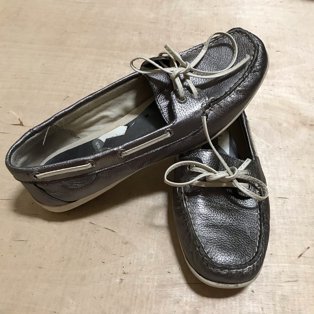 Sperry Top Sider Metallic Silver Sparkle Loafers  Slide On Women’s Size 7.5